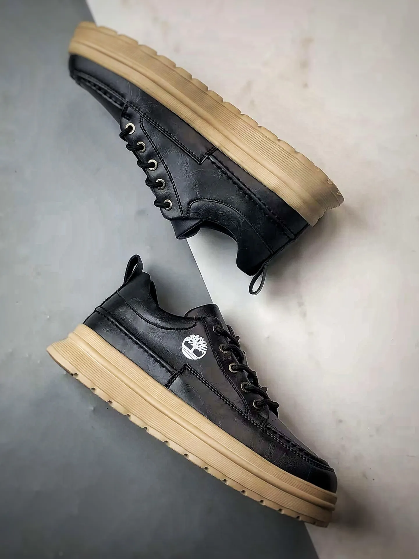 💰400 Timberland Timberland/Timberland TB088086 2025 spring new style, low-top outdoor casual lightweight men's shoes, classic recreation, brand new upgrade, Guangdong factory quality, original box and original packaging, the fabric is made of Italian top frosted cowhide, with anti-odor and anti-corrosion genuine leather latex insoles, giving you a perfect wearing experience, high quality and durable, a must-have for sportsmen, specializes in not looking handsome, high-quality, first-class foot feel, exclusive supply Size: 39 40 41 42 43 44 (standard size)